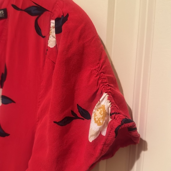 Abercrombie & Fitch Faux Wrap Dress Red with White Flowers - XS - Picture 5 of 8